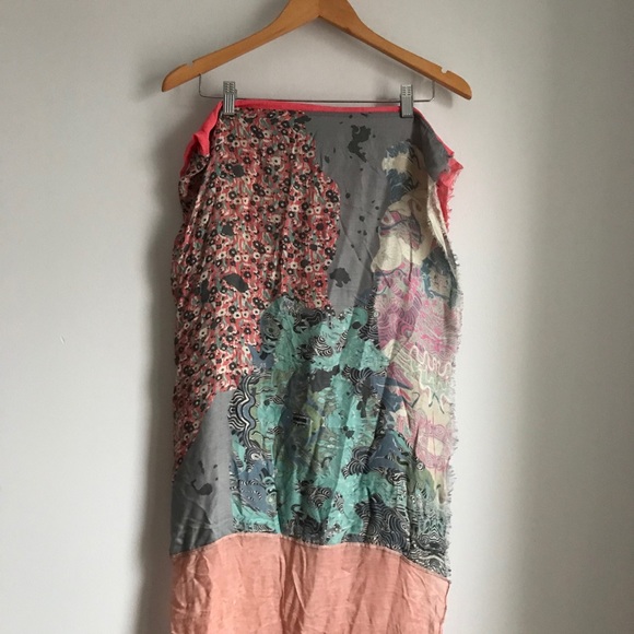 ✨3 for 15✨ Colourful Light and Airy Scarf - Picture 2 of 9